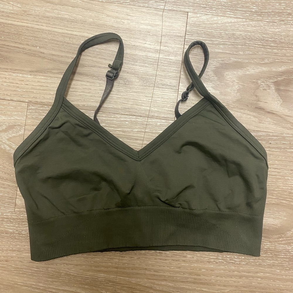Lululemon bra